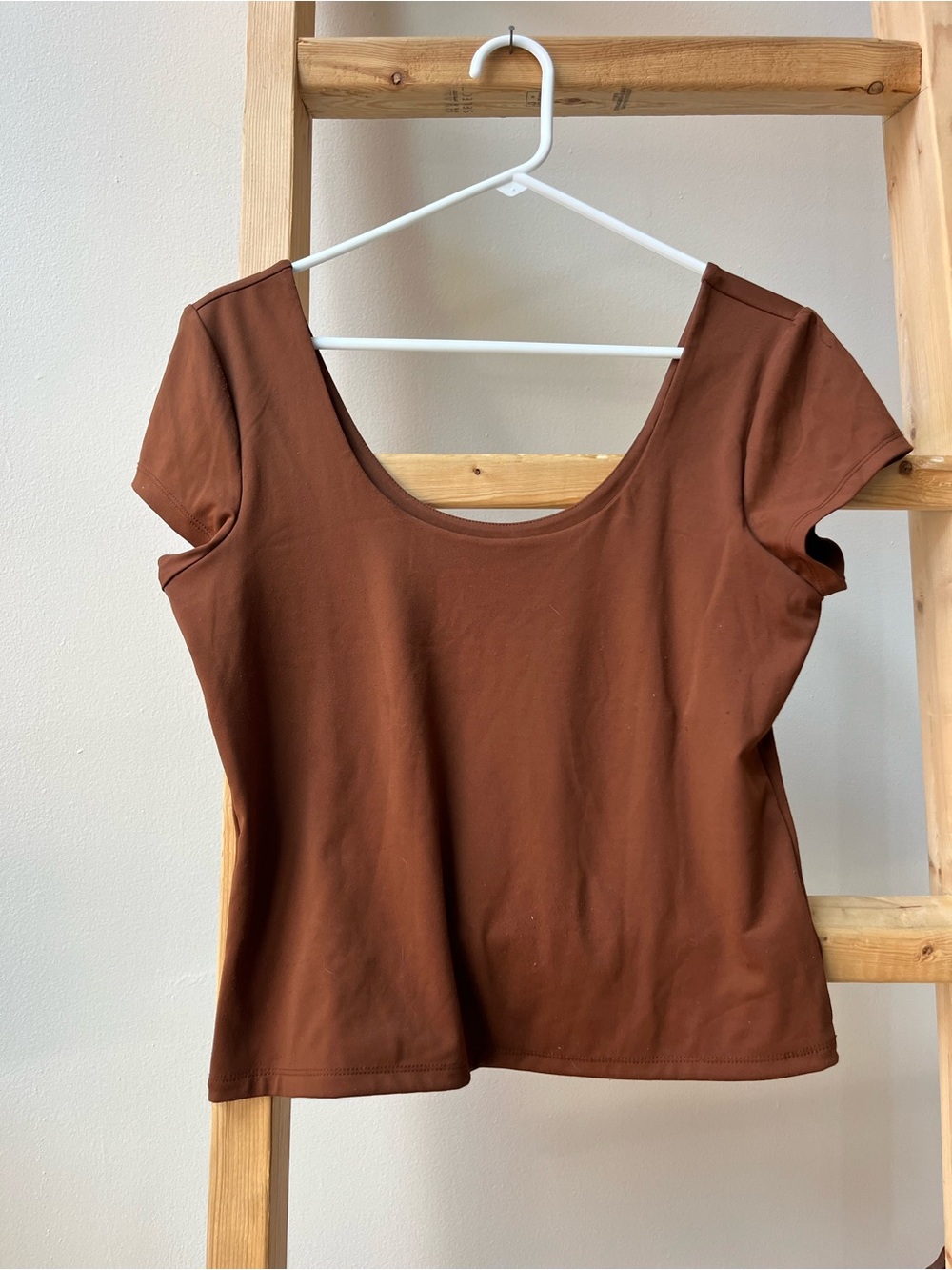 Old Navy Brown Scoop Neck Short Sleeve Tee